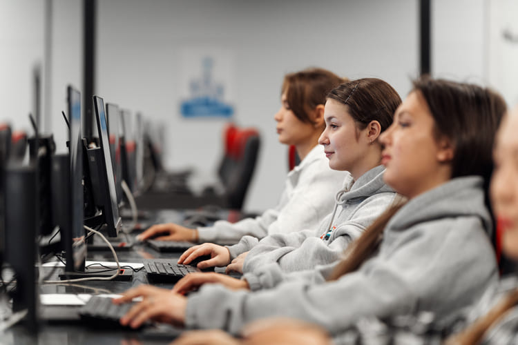 «Каждый шаг важен»: участницы «Алабуга Старт» пройдут ассессмент для сотрудников ОЭЗ «Алабуга»